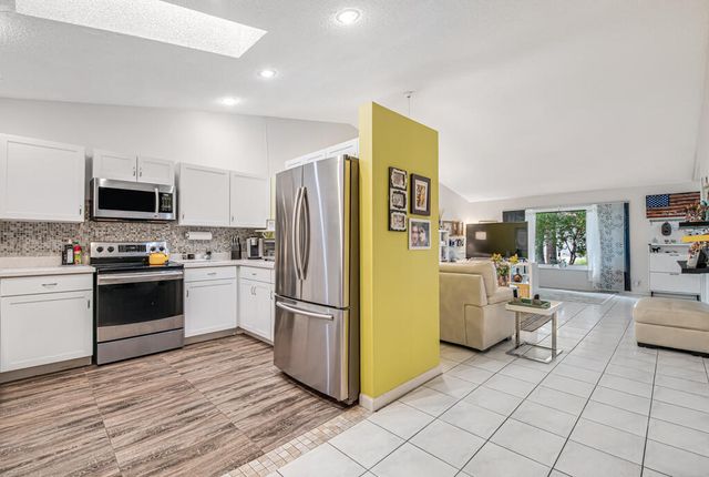 3033 NW 95th Avenue, Coral Springs, FL 33065