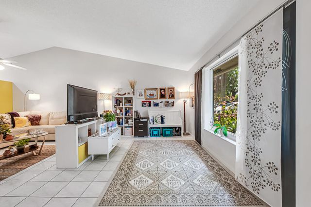 3033 NW 95th Avenue, Coral Springs, FL 33065