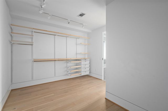 2406 Tangley 300, Houston, TX 77005