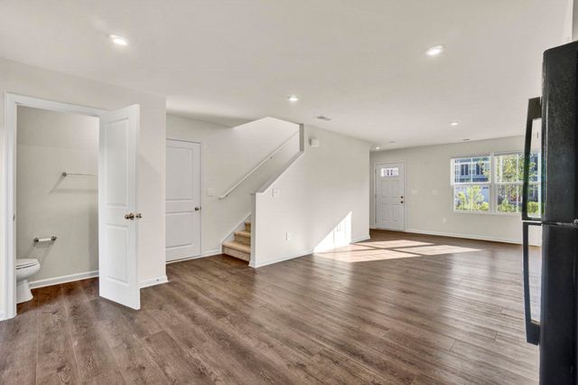 886 Cranbrook Drive, Woodruff, SC 29388