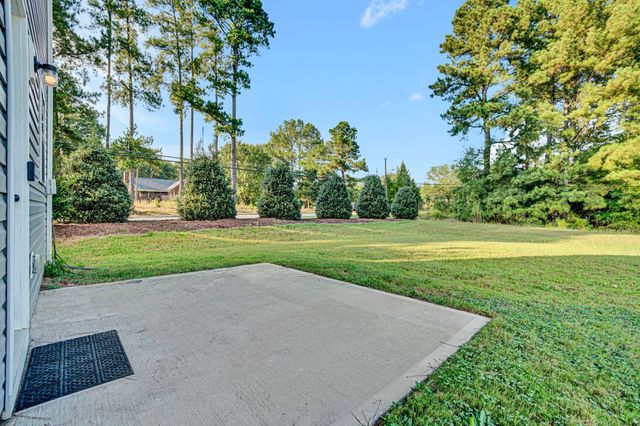 886 Cranbrook Drive, Woodruff, SC 29388