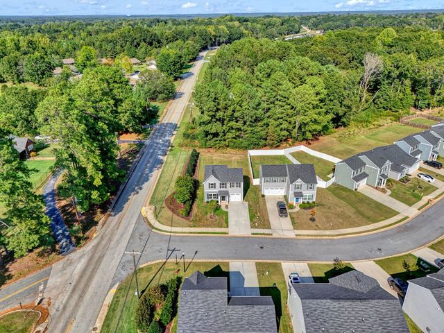 886 Cranbrook Drive, Woodruff, SC 29388