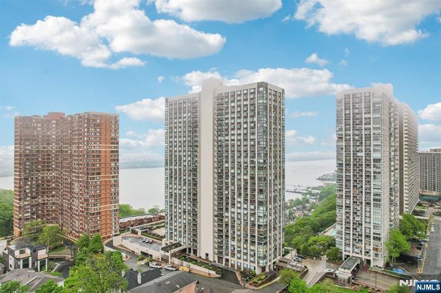200 Old Palisade Road 7G, Fort Lee, NJ 07024