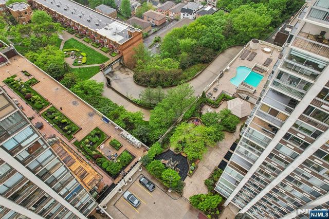 200 Old Palisade Road 7G, Fort Lee, NJ 07024