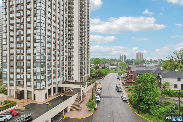 200 Old Palisade Road 7G, Fort Lee, NJ 07024