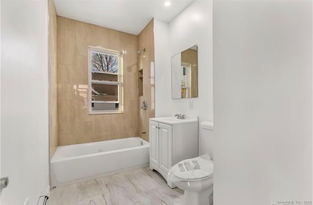 74 Carleton Avenue, Bridgeport, CT 06604