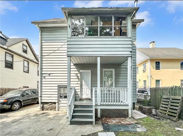 74 Carleton Avenue, Bridgeport, CT 06604