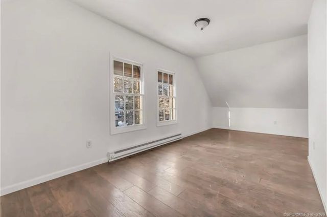 74 Carleton Avenue, Bridgeport, CT 06604