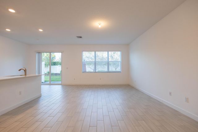 4985 Navali Drive, Lake Worth, FL 33467