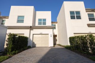4985 Navali Drive, Lake Worth, FL 33467