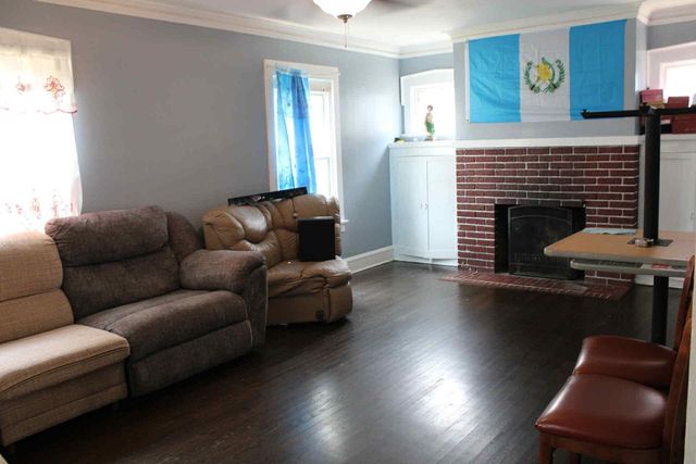 663 S Layton BOULEVARD, Milwaukee, WI 53215