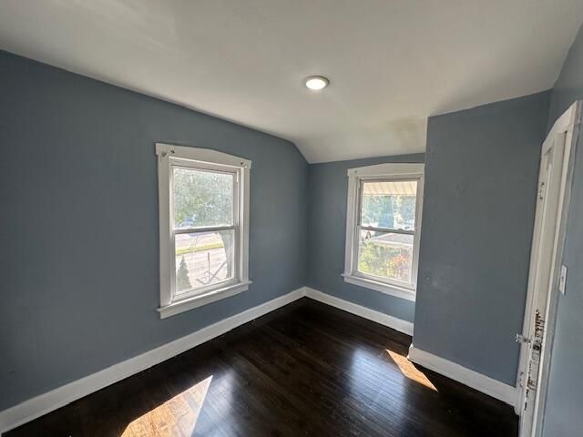 663 S Layton BOULEVARD, Milwaukee, WI 53215