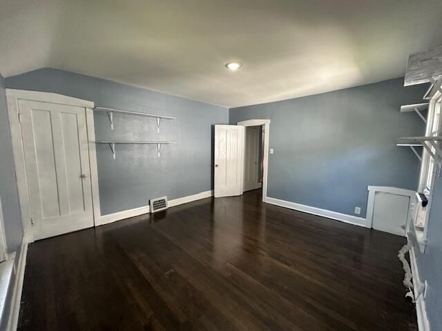 663 S Layton BOULEVARD, Milwaukee, WI 53215
