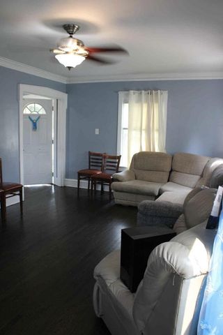 663 S Layton BOULEVARD, Milwaukee, WI 53215