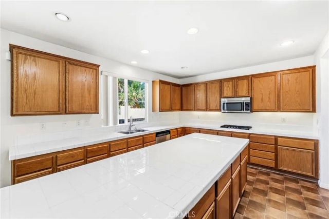 3548 Tournament Drive, Palmdale, CA 93551