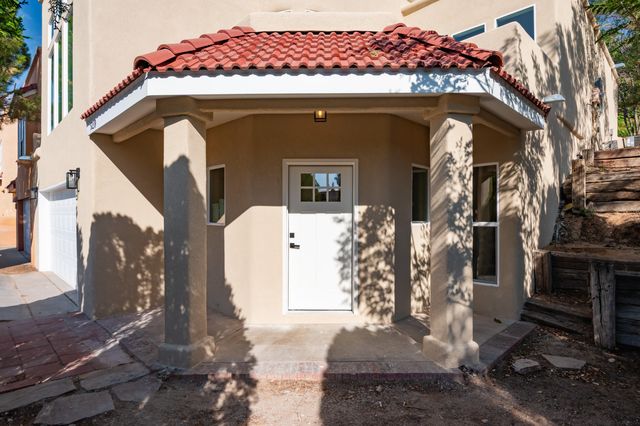 5239 LA COLONIA Drive NW, Albuquerque, NM 87120