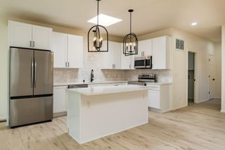 5239 LA COLONIA Drive NW, Albuquerque, NM 87120