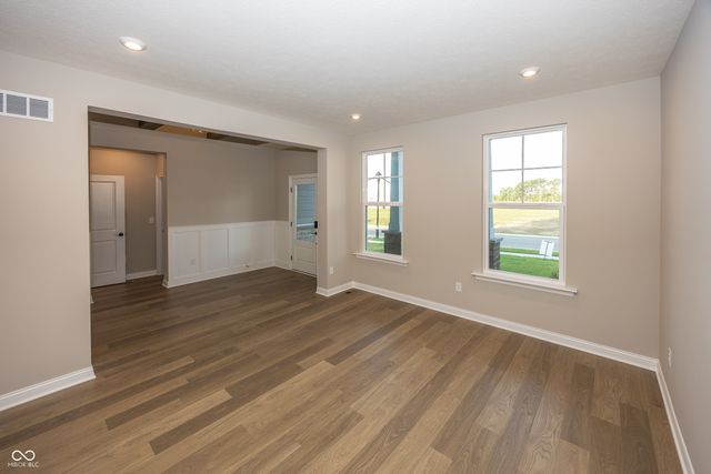 9437 Dogwood Drive, Mccordsville, IN 46055