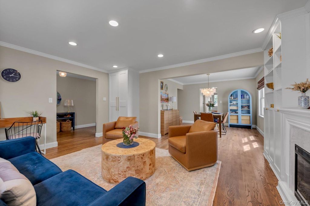 2084 Manfield Avenue, Merrick, NY 11566 — photo 5
