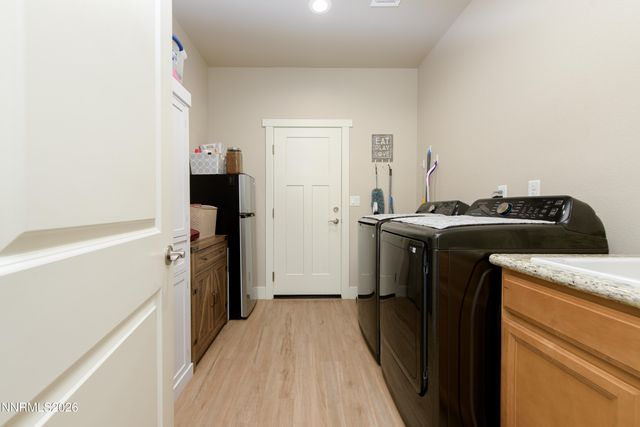 739 E Cottage Loop, Gardnerville, NV 89460