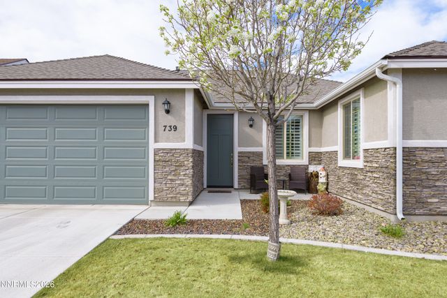 739 E Cottage Loop, Gardnerville, NV 89460