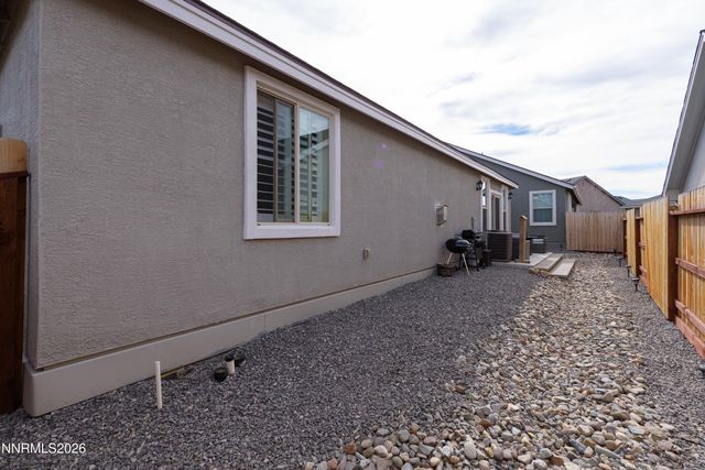 739 E Cottage Loop, Gardnerville, NV 89460