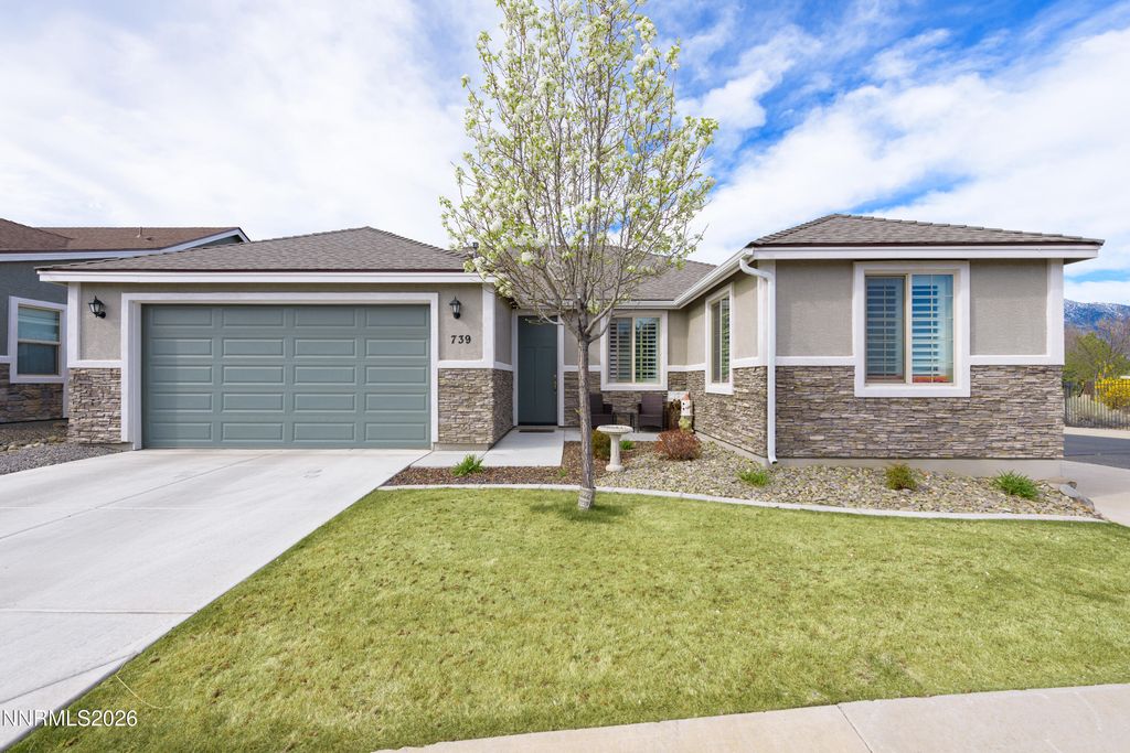 739 E Cottage Loop, Gardnerville, NV 89460