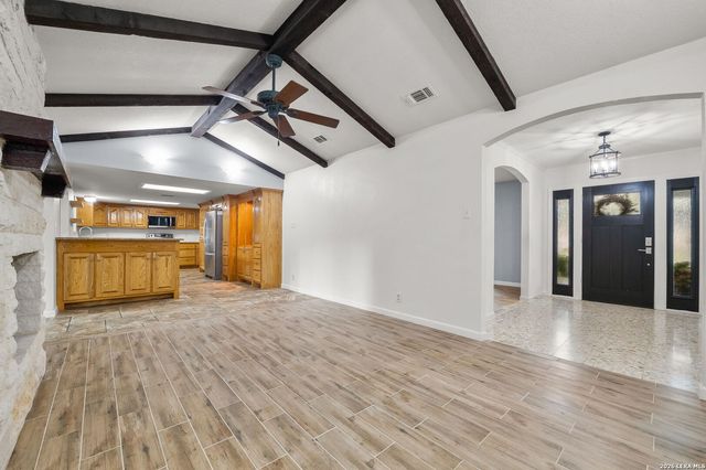 8327 Lou Gehrig St, San Antonio, TX 78240