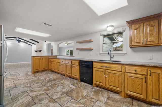 8327 Lou Gehrig St, San Antonio, TX 78240