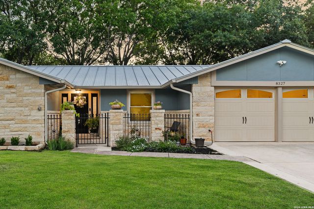 8327 Lou Gehrig St, San Antonio, TX 78240