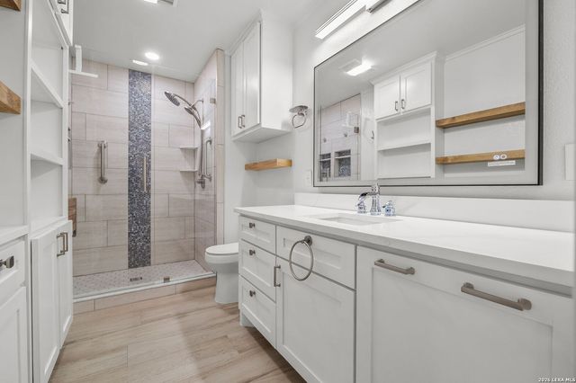 8327 Lou Gehrig St, San Antonio, TX 78240