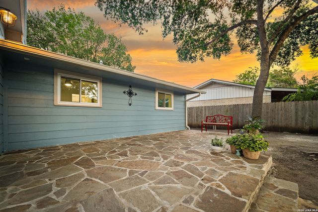 8327 Lou Gehrig St, San Antonio, TX 78240