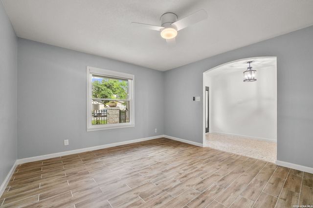 8327 Lou Gehrig St, San Antonio, TX 78240