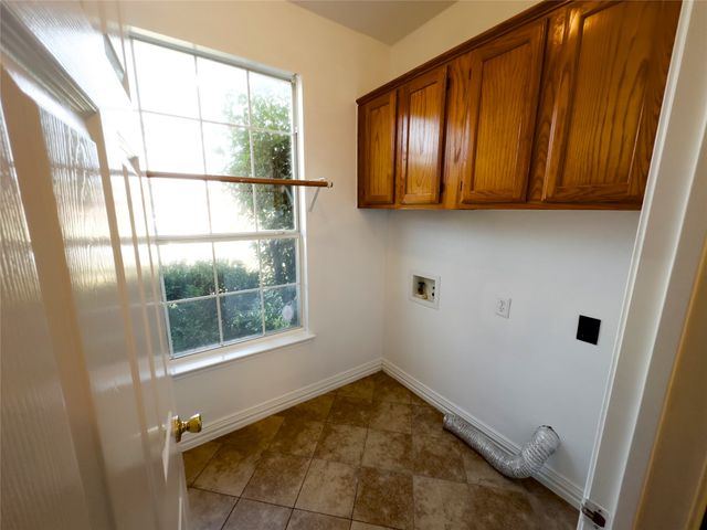 3613 COTTON CREEK Lane, Fort Worth, TX 76123