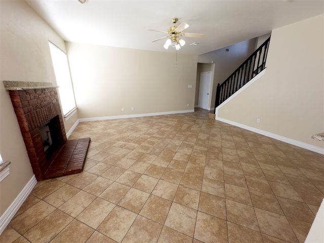 3613 COTTON CREEK Lane, Fort Worth, TX 76123