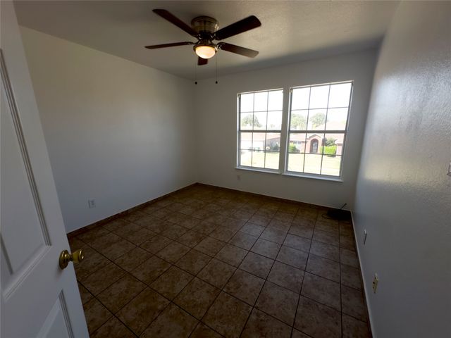 3613 COTTON CREEK Lane, Fort Worth, TX 76123