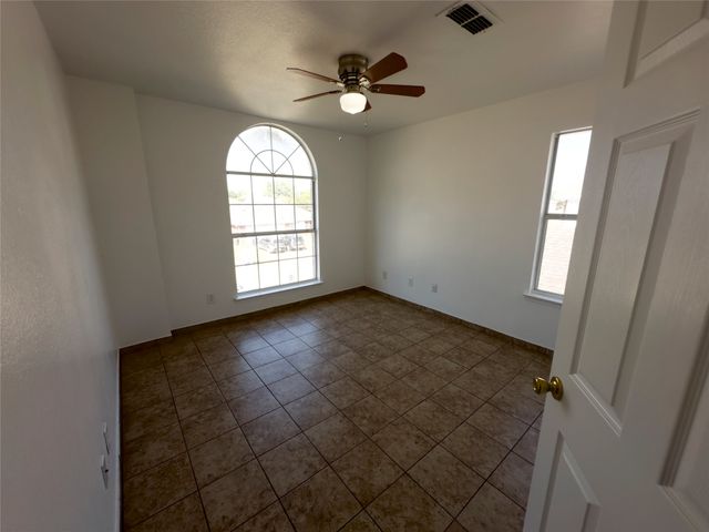 3613 COTTON CREEK Lane, Fort Worth, TX 76123