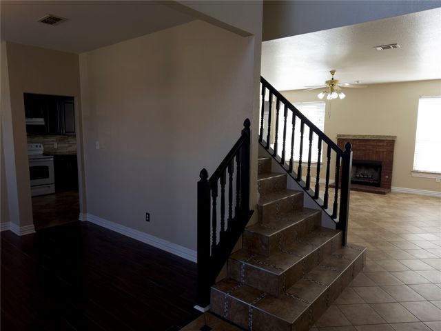 3613 COTTON CREEK Lane, Fort Worth, TX 76123
