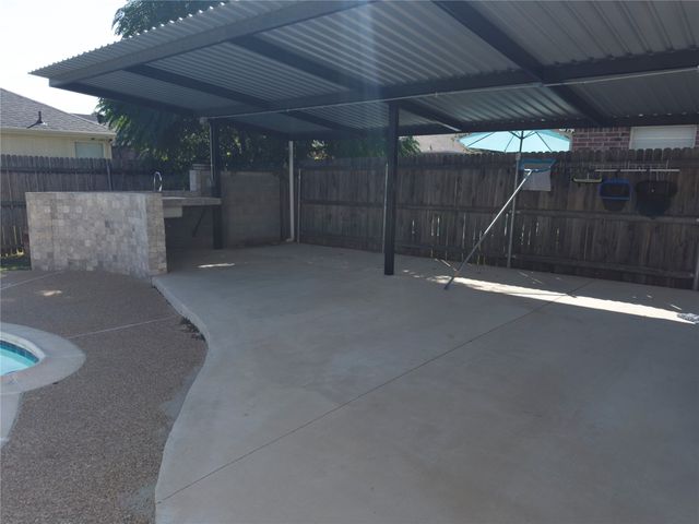 3613 COTTON CREEK Lane, Fort Worth, TX 76123