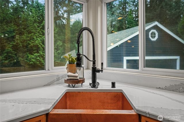 1608 37th Street NW, Gig Harbor, WA 98335