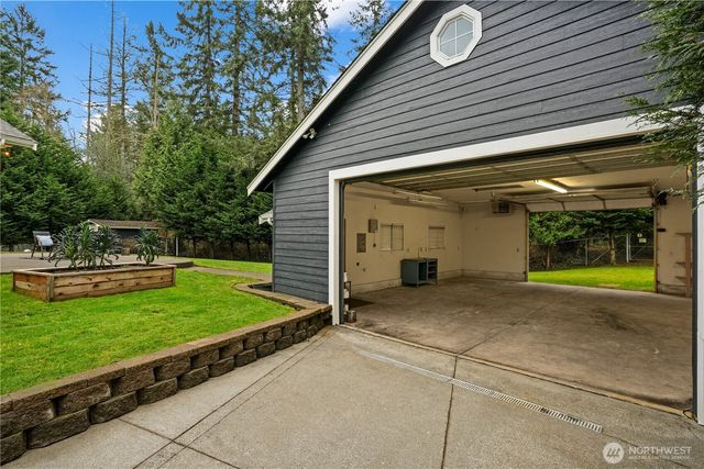 1608 37th Street NW, Gig Harbor, WA 98335