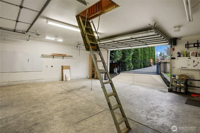 1608 37th Street NW, Gig Harbor, WA 98335