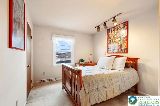 3320 Lincoln Avenue, Salisbury Twp, PA 18103