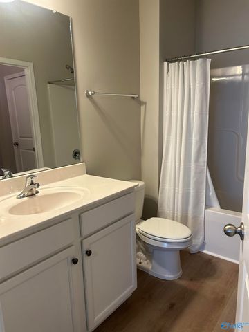 6525 Moon Crest Lane, Huntsville, AL 35806