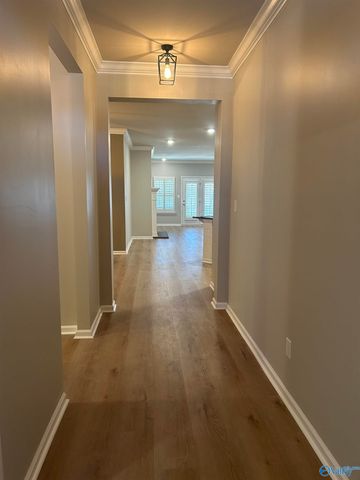 6525 Moon Crest Lane, Huntsville, AL 35806