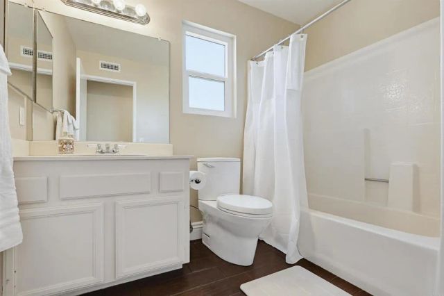 2756 Southampton, Carlsbad, CA 92010