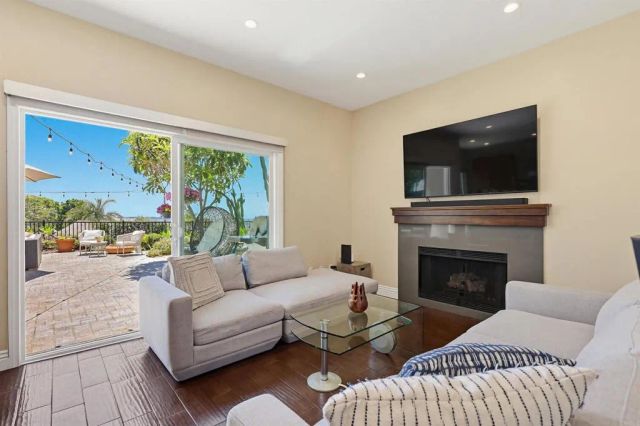 2756 Southampton, Carlsbad, CA 92010