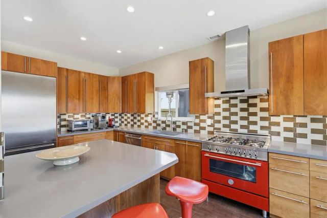 2756 Southampton, Carlsbad, CA 92010