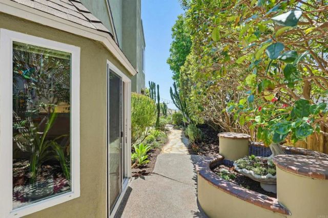 2756 Southampton, Carlsbad, CA 92010