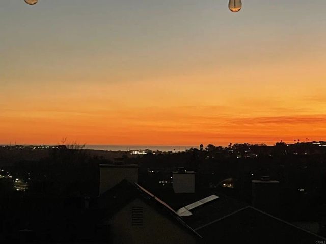 2756 Southampton, Carlsbad, CA 92010